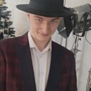 Арсений, 19 лет