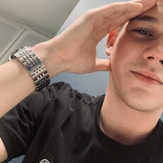 Фотография мужчины Антон, 19 лет из г. Екатеринбург