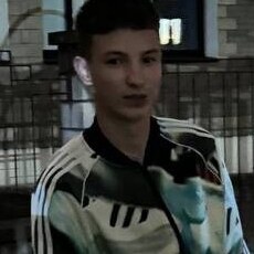 Фотография мужчины Арсений, 18 лет из г. Минск