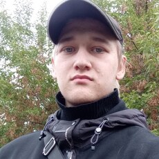 Фотография мужчины Максим, 21 год из г. Шадринск