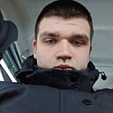 Максим, 22 года