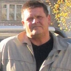 Фотография мужчины Валентин, 64 года из г. Киров