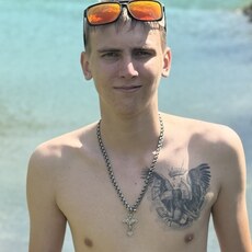 Фотография мужчины Данил, 20 лет из г. Большой Камень