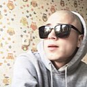 Денис, 22 года