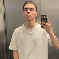 Фотография мужчины Максим, 22 года из г. Санкт-Петербург