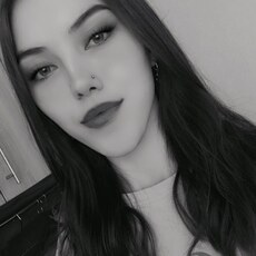 Фотография девушки Полина, 22 года из г. Набережные Челны