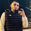 Амир, 22 года