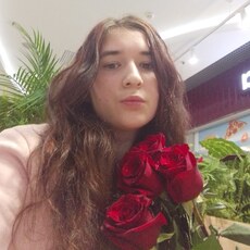 Фотография девушки Рената, 21 год из г. Москва