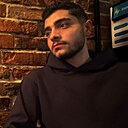 Mohamed, 22 года