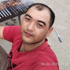 Фотография мужчины Рустам, 32 года из г. Пушкино (Московская Обл)