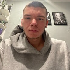 Фотография мужчины Михаил, 21 год из г. Новомосковск