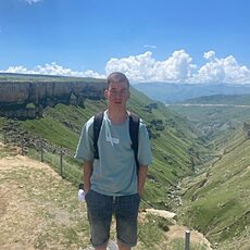 Фотография мужчины Илья, 18 лет из г. Уссурийск