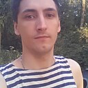 Михаил, 33 года