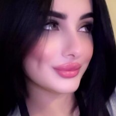 Фотография девушки Мадиина, 23 года из г. Грозный