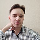 Роман, 25 лет