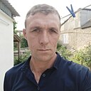 Мухтар, 42 года