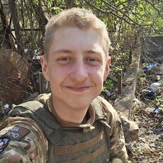 Фотография мужчины Денис, 23 года из г. Кирс