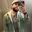 Макс, 24 года