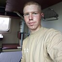 Денис, 22 года