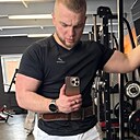 Артем, 25 лет