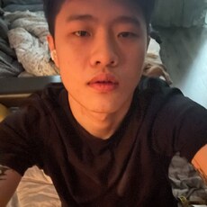 Фотография мужчины Yucheng, 18 лет из г. Санкт-Петербург