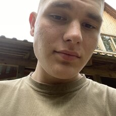 Фотография мужчины Артур, 20 лет из г. Новосибирск