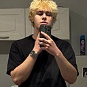 Слава, 18 лет