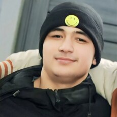 Фотография мужчины Oyatjan, 19 лет из г. Ноябрьск