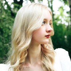 Фотография девушки Полина, 18 лет из г. Екатеринбург