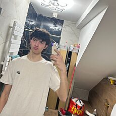 Фотография мужчины Ruslan, 18 лет из г. Пиотрков-Трыбунальски