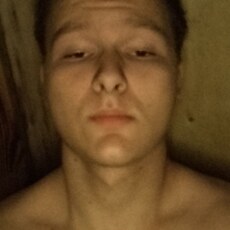 Фотография мужчины Владимир, 19 лет из г. Новошахтинск