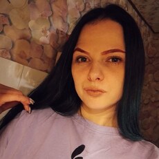 Фотография девушки Алёна, 24 года из г. Нижняя Тура