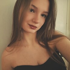 Фотография девушки Полина, 18 лет из г. Ростов-на-Дону