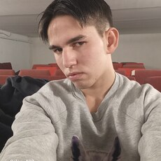 Фотография мужчины Микола, 18 лет из г. Николаев