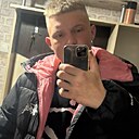 Максим, 21 год