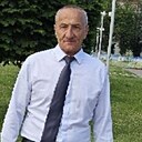Анатолий, 61 год