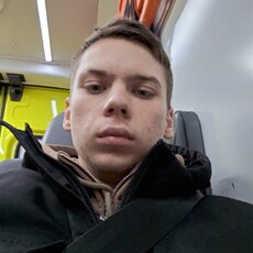 Фотография мужчины Арсений, 19 лет из г. Дмитров