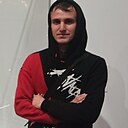 Максим, 24 года