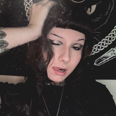 Фотография девушки Алёна, 19 лет из г. Ижевск