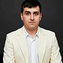 Давит, 33 года