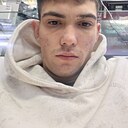 Артём, 22 года