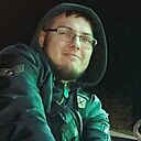 Максим, 22 года