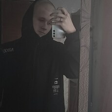 Фотография мужчины Лёша, 19 лет из г. Барнаул