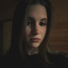 Фотография девушки Ксенька, 18 лет из г. Гагарин