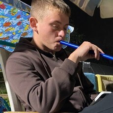 Фотография мужчины Артёмка, 19 лет из г. Бор