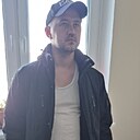 Виктор, 33 года