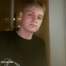 Фотография мужчины Алексей, 19 лет из г. Иркутск