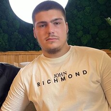 Фотография мужчины Руслан, 21 год из г. Нижний Тагил