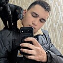 Макс, 24 года