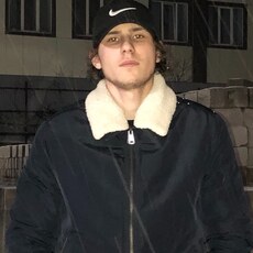 Фотография мужчины Муслим, 18 лет из г. Тюмень